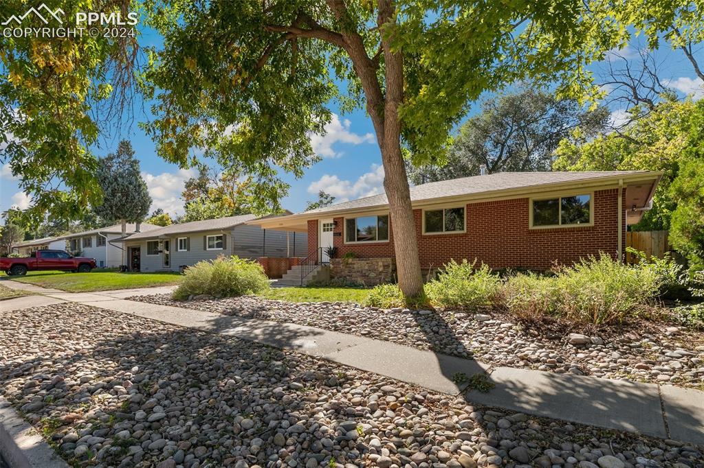 1530 Eagle View Drive