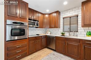 1530 Eagle View Drive