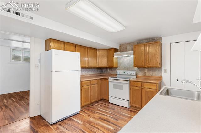 1405 Wilks Place