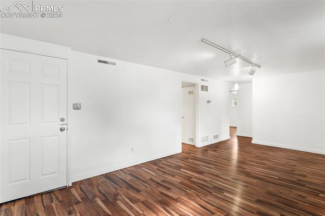 1405 Wilks Place