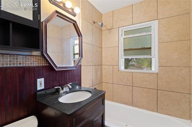1405 Wilks Place
