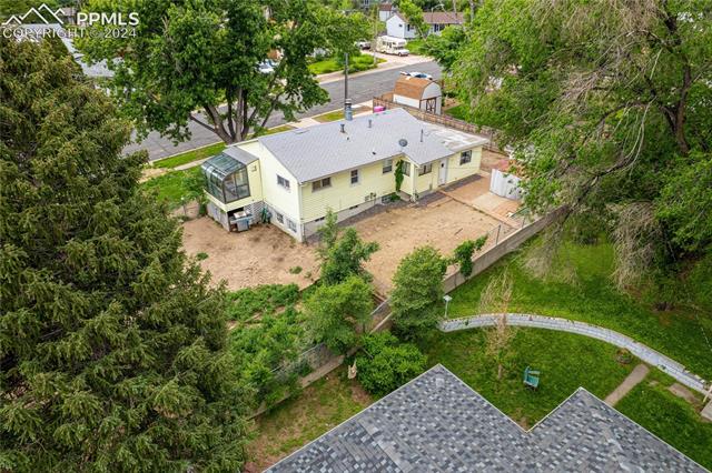 1405 Wilks Place
