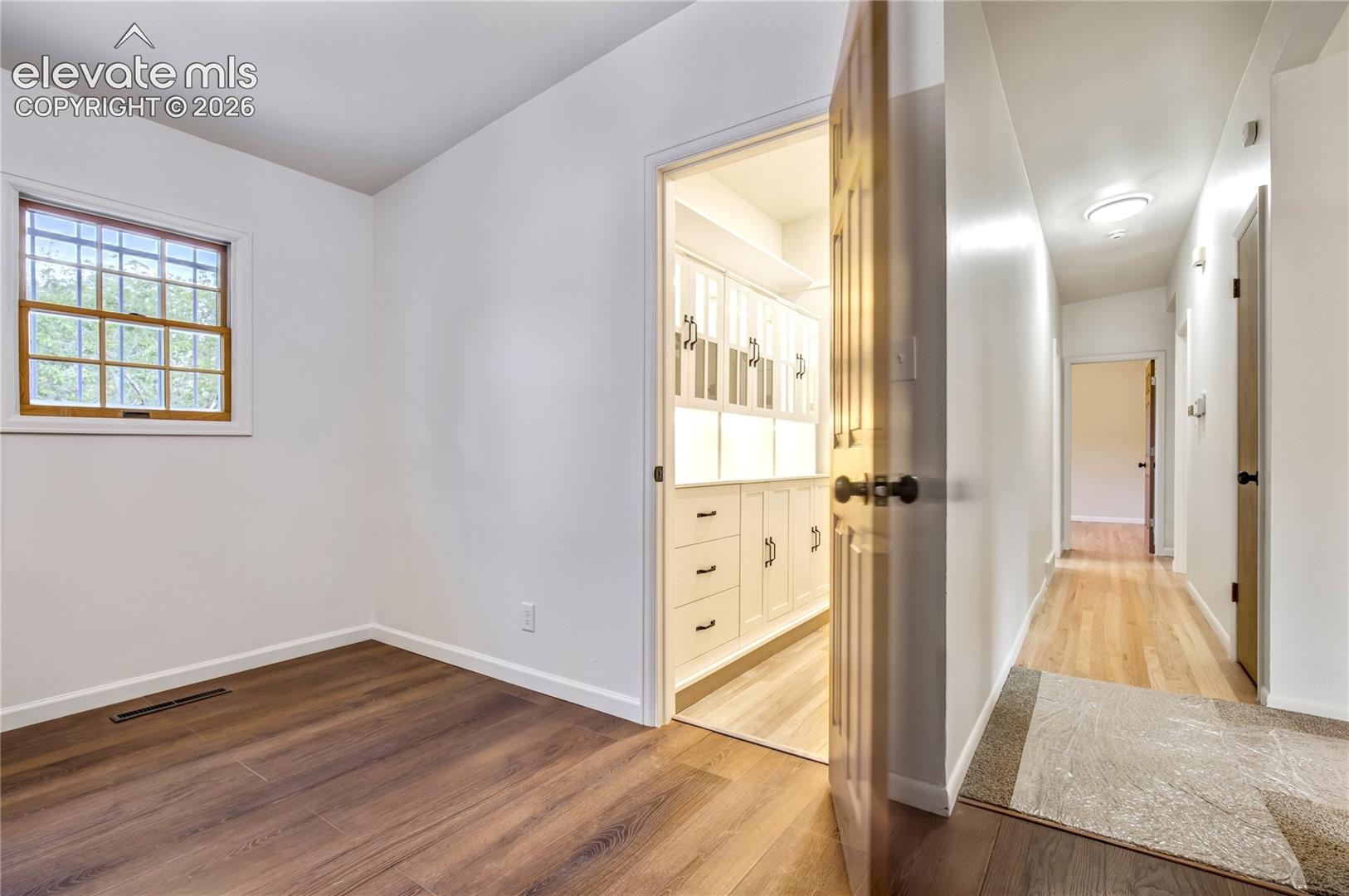 609 Crestridge Avenue
