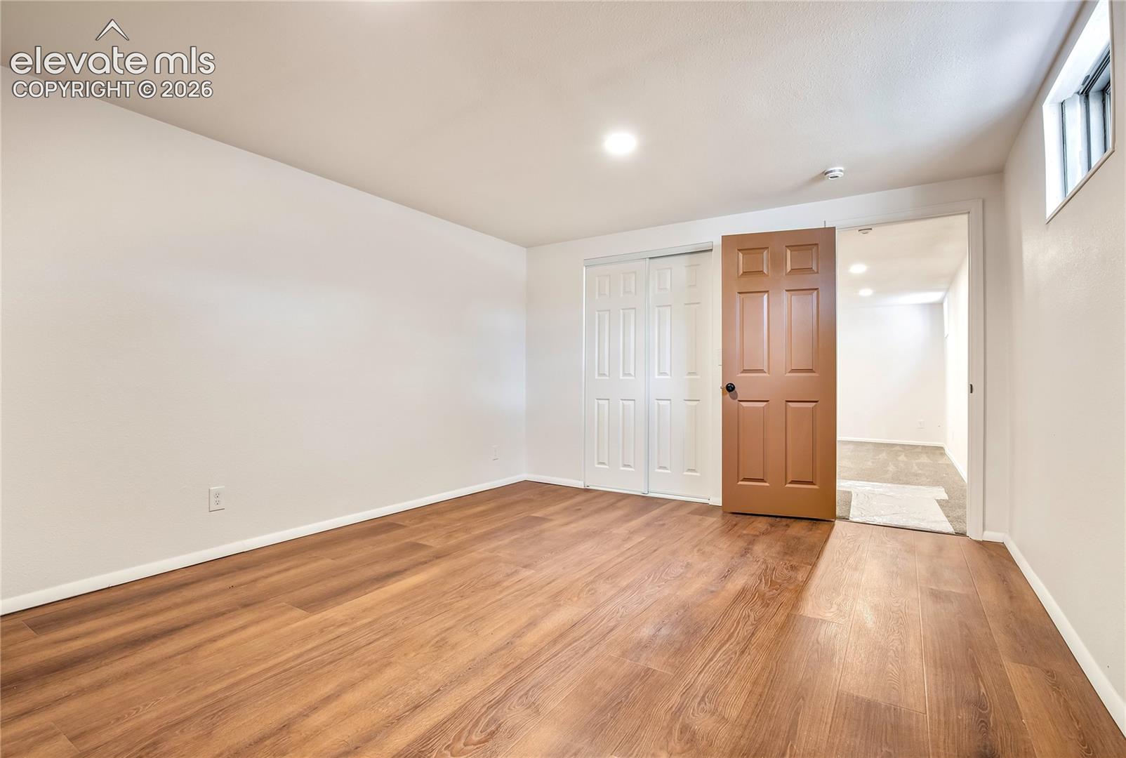 609 Crestridge Avenue