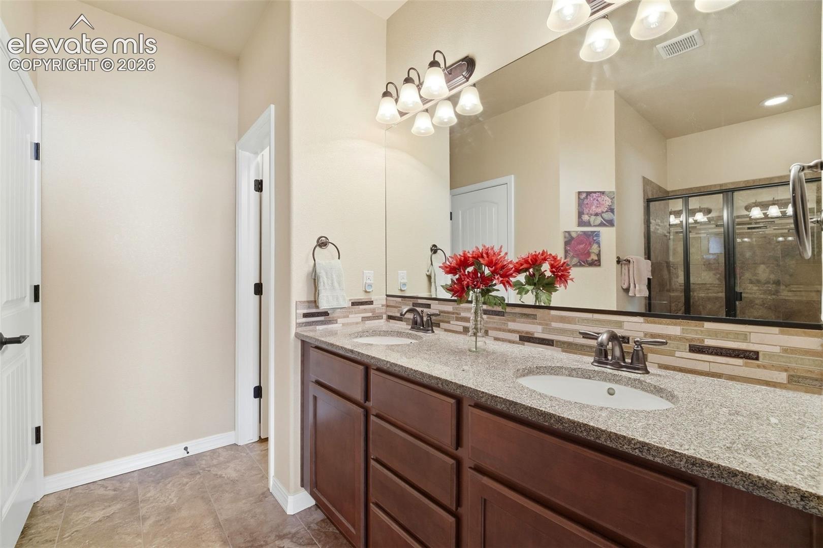 7670 Matchlock Heights