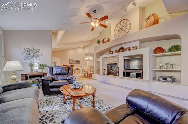 5848 Via Verona View