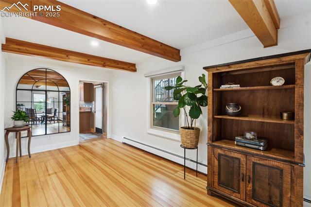 1800 Ridgeway Avenue