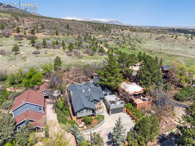 1800 Ridgeway Avenue