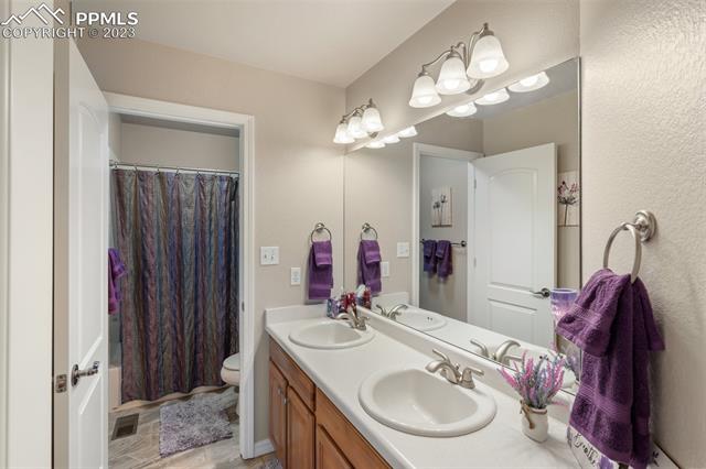 5644 Old River Drive