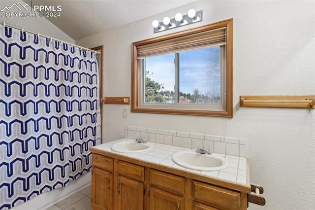 410 Hillcrest Street