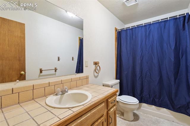 410 Hillcrest Street