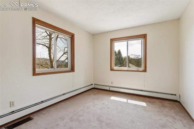 410 Hillcrest Street