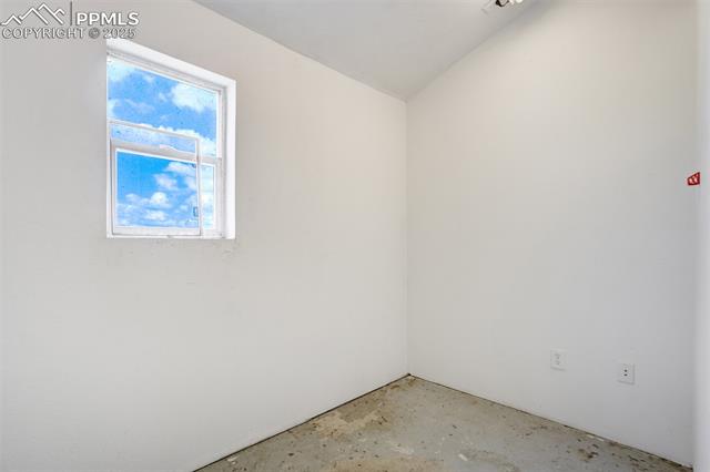 1435 Equestrian Point