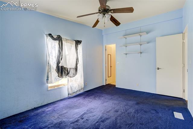 1435 Equestrian Point