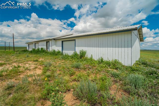 1435 Equestrian Point