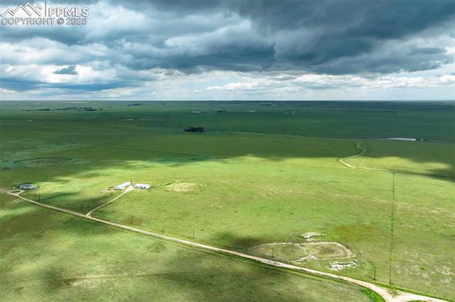 1435 Equestrian Point