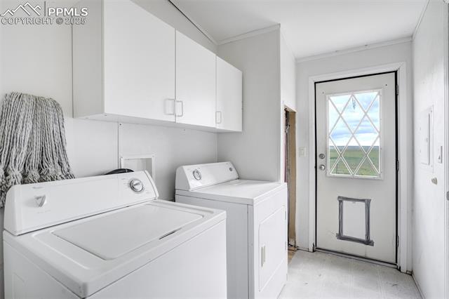 1435 Equestrian Point