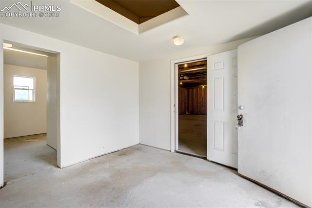 1435 Equestrian Point