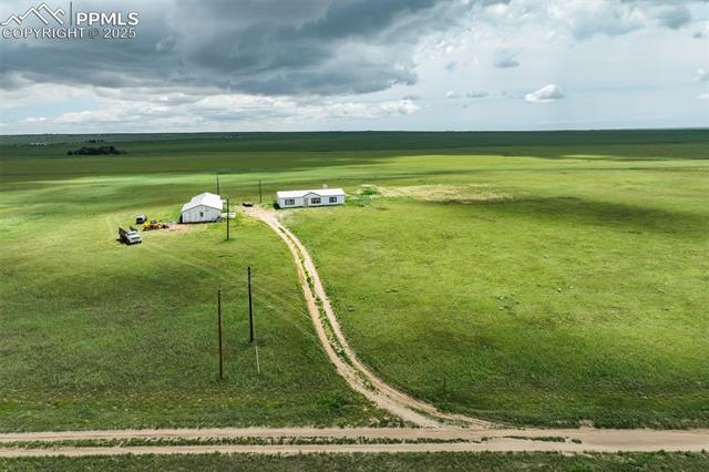 1435 Equestrian Point