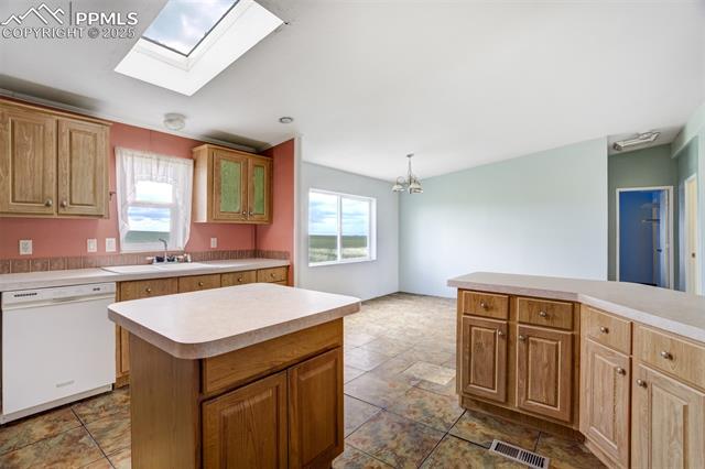 1435 Equestrian Point