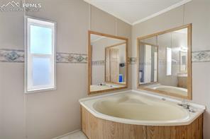 1435 Equestrian Point