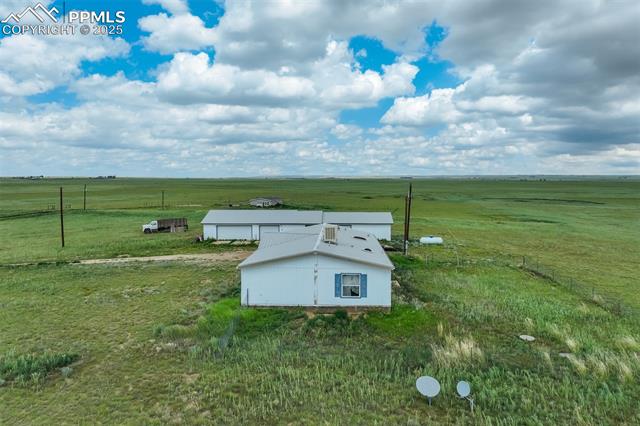 1435 Equestrian Point