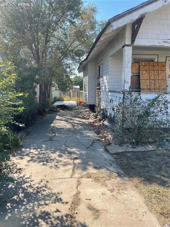1124 W 13th Street