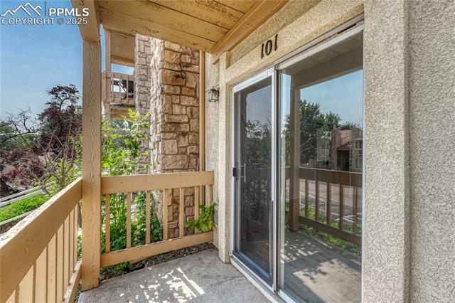 910 Tenderfoot Hill Road 101