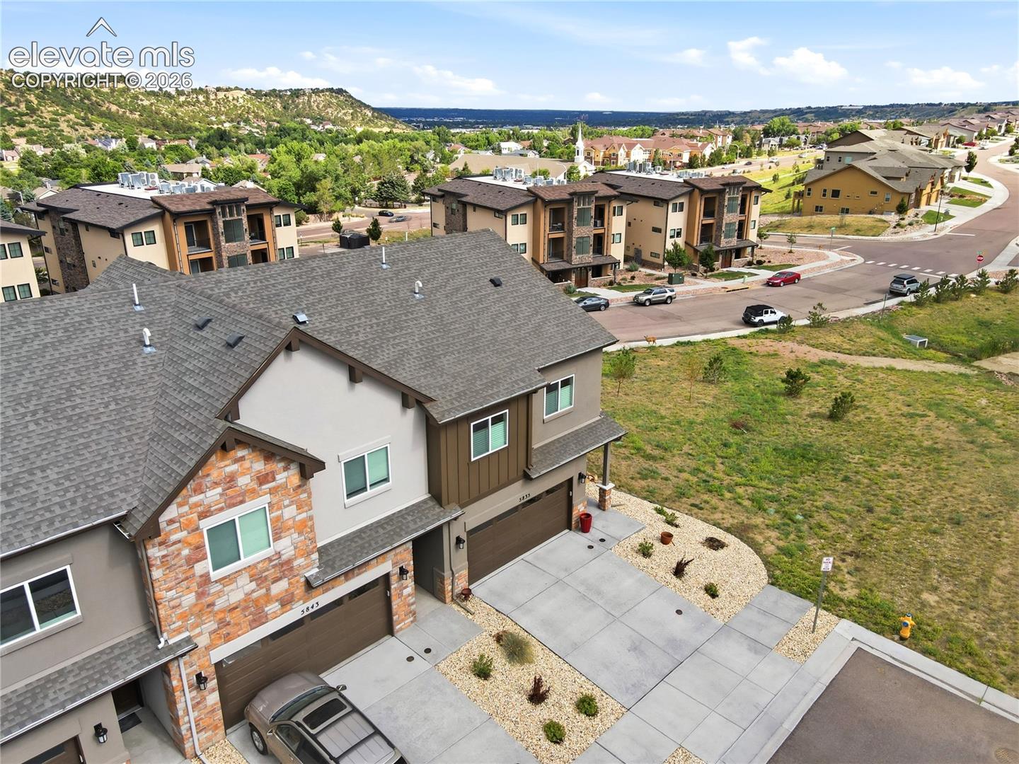 5835 Villa Lorenzo Drive