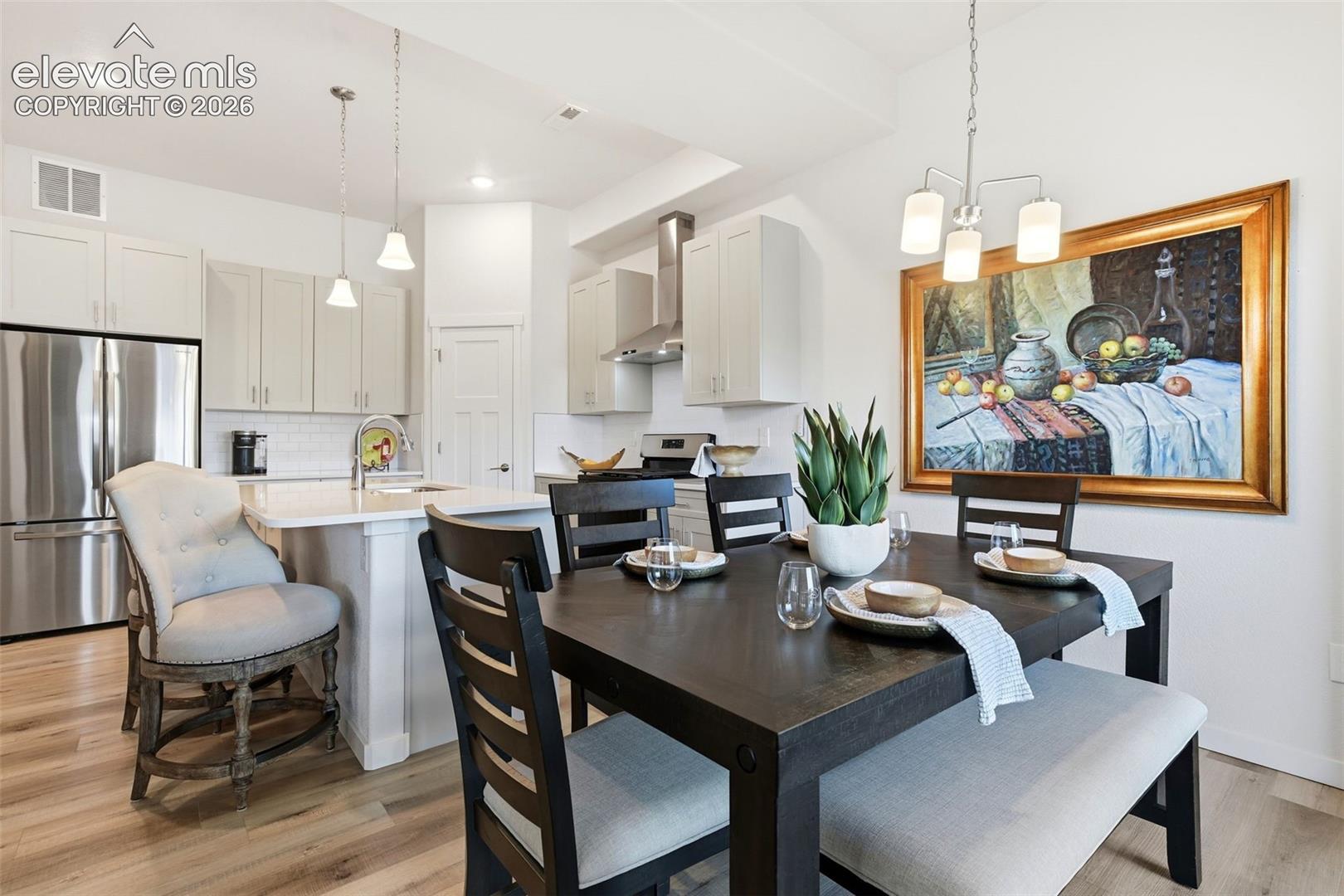 5835 Villa Lorenzo Drive