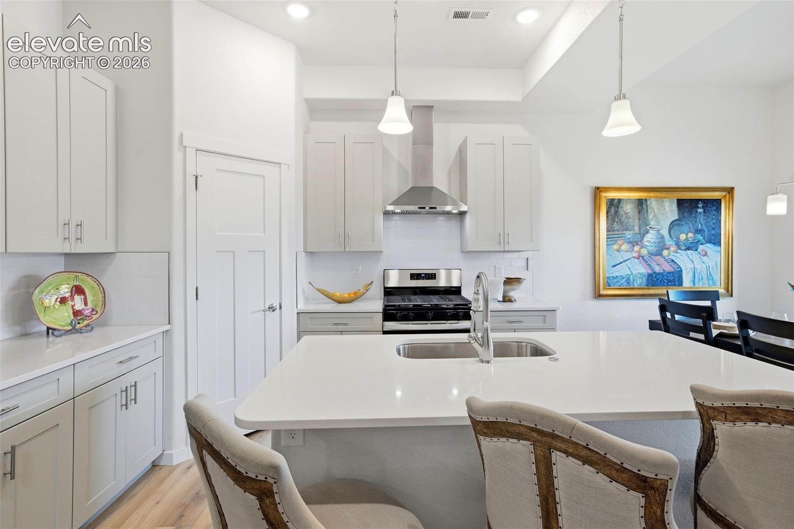 5835 Villa Lorenzo Drive