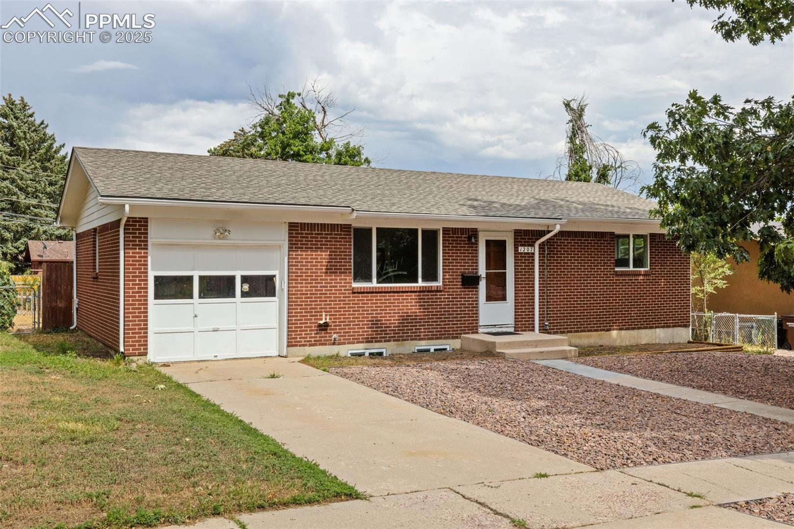 1207 Kingsley Drive