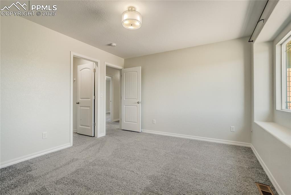 8079 Hollygrape Lane
