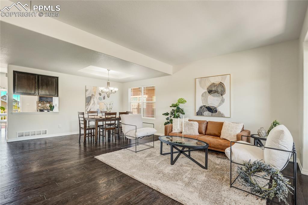 8079 Hollygrape Lane