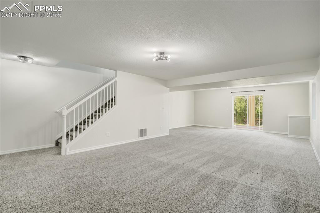 8079 Hollygrape Lane