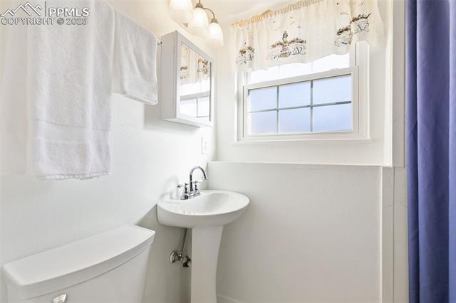 4930 Artistic Place