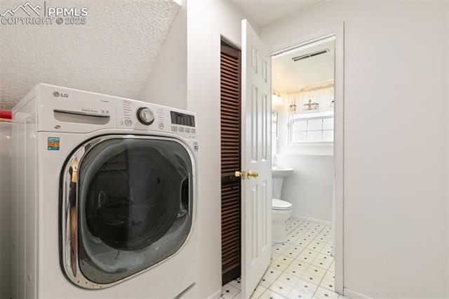 4930 Artistic Place