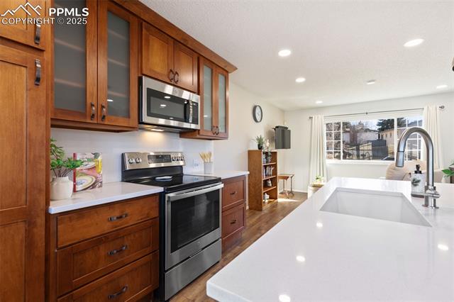 4930 Artistic Place