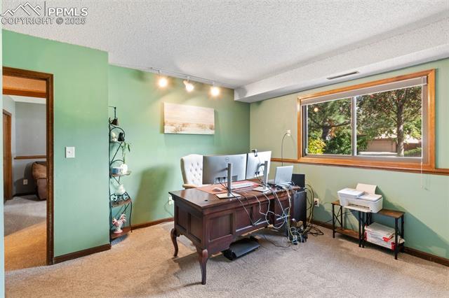 4220 Cromwell Court
