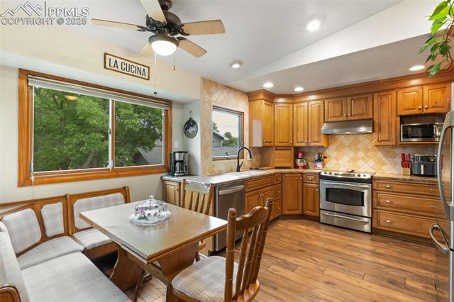 4220 Cromwell Court