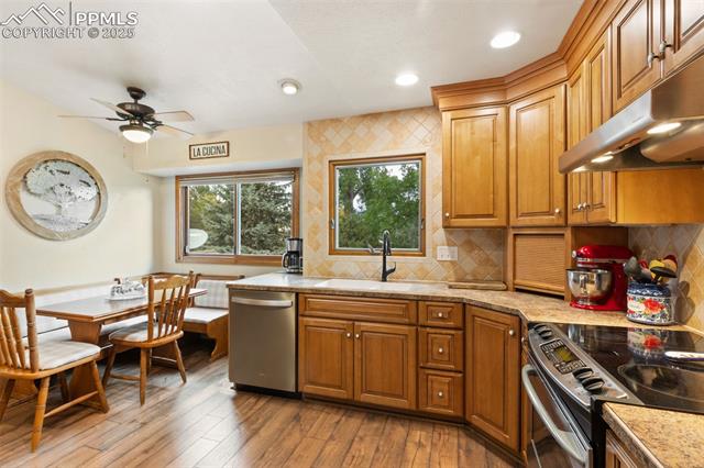 4220 Cromwell Court