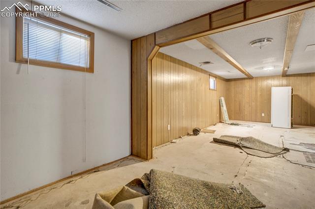 69 S Roosevelt Street