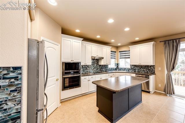 4985 Mushroom Rock Court