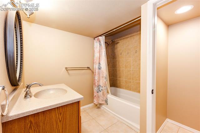 4985 Mushroom Rock Court