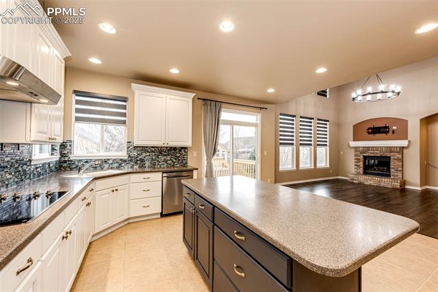4985 Mushroom Rock Court