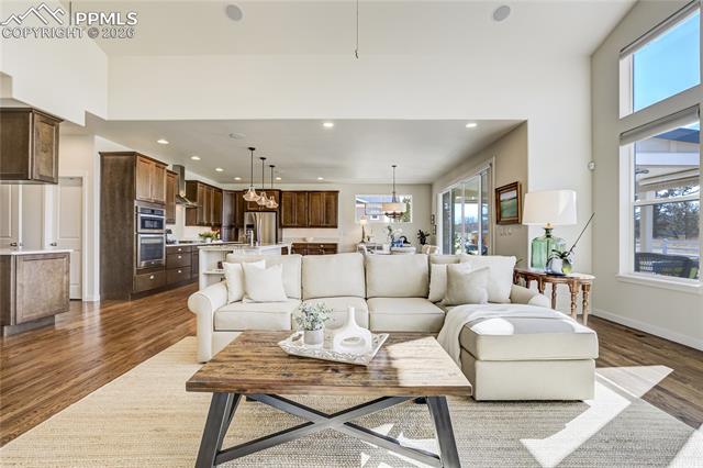 1265 Foothills Farm Way