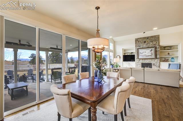 1265 Foothills Farm Way