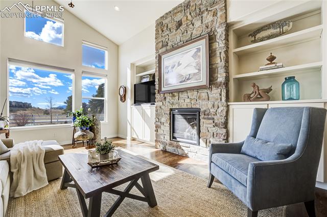 1265 Foothills Farm Way