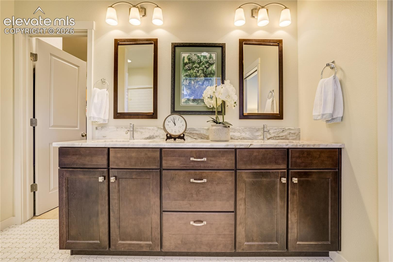 1265 Foothills Farm Way