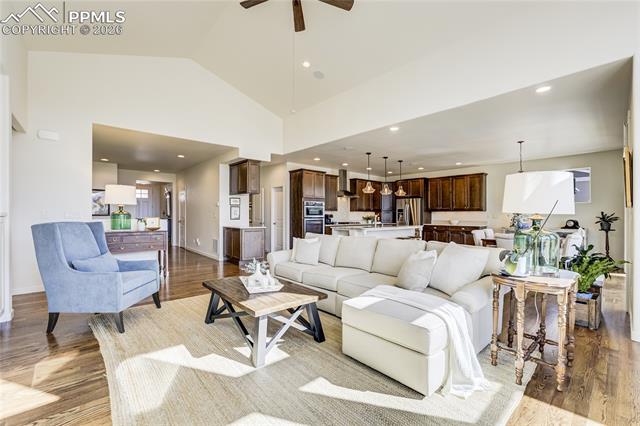 1265 Foothills Farm Way